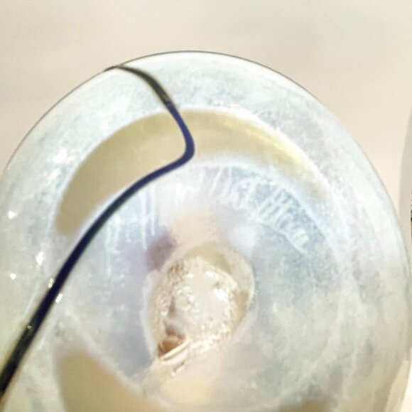 Robert Held Art Glass Vase Signed 6.25" Opalescent w/ Iridescent Blue Purple - Picture 8 of 9